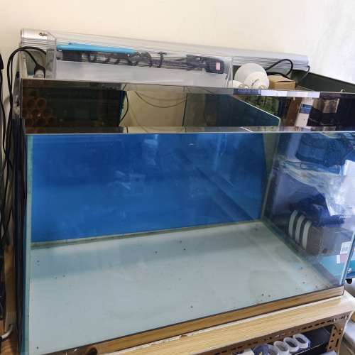 魚缸、濾水器、氣泵、暖管