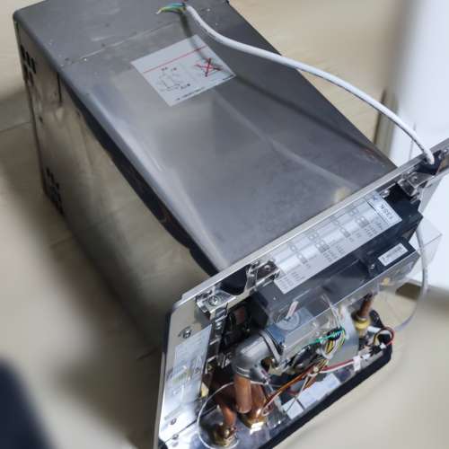 TGC 超薄型煤氣恆溫熱水爐 ST13SK