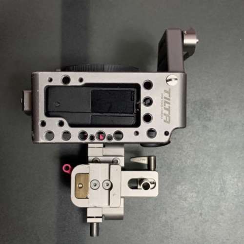 Sony a7s ii with 鐵頭 cage