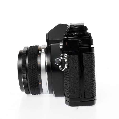 Olympus OM-10 SLR Film Camera Black w/ ZUIKO 50mm f1.8