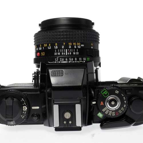 Minolta X-700 35mm SLR Film Camera 50mm f/1.7 Lens