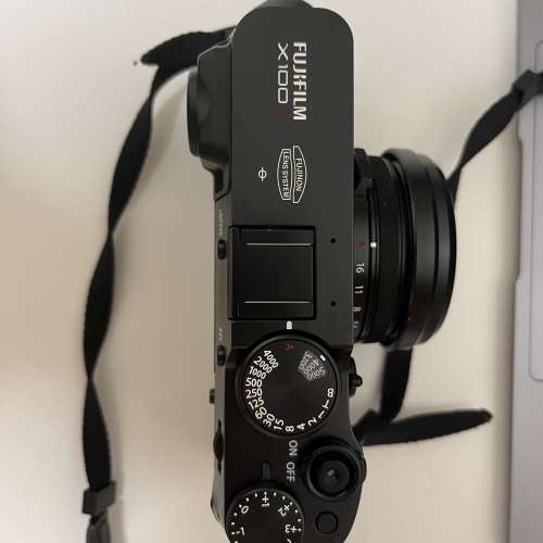 Fujifilm X100V (90%+ new)