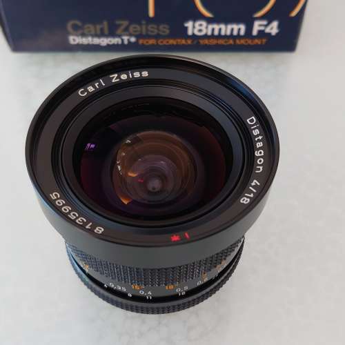 Contax Carl Zeiss 18mm F4, UV filter and Metal lens caps