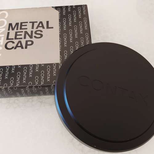 Contax Carl Zeiss 18mm F4, UV filter and Metal lens caps