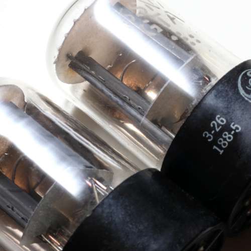 GE 6SN7GTA(驅動管)1952年美國製旁熱雙三極管(聲場寬廣層次豐富)中頻聲靚