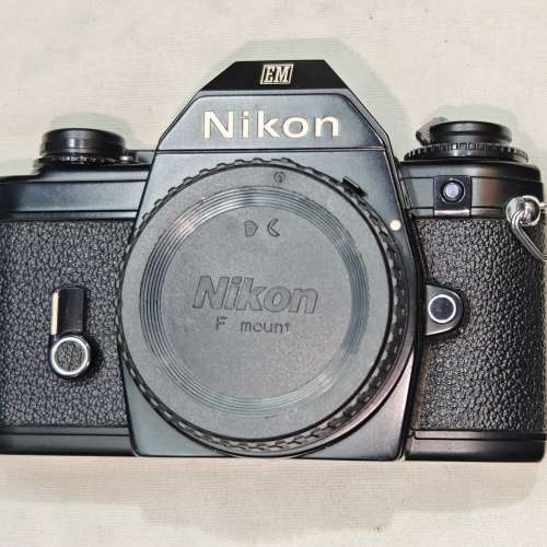 Nikon EM