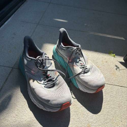 新淨全正常 灰色休閒鞋運動鞋跑步鞋 HOKA Men’s size 45 EU45 grey shoes runners...