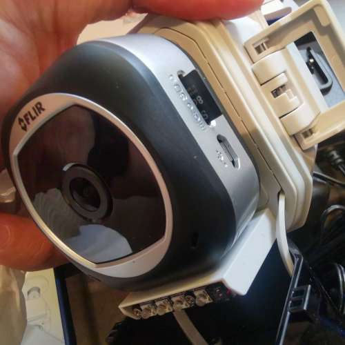 FLIL夜視紅外線，ios設備觀看,FLIR FX Indoor 1080P。智能追蹤。閉路電視攝像頭。i...