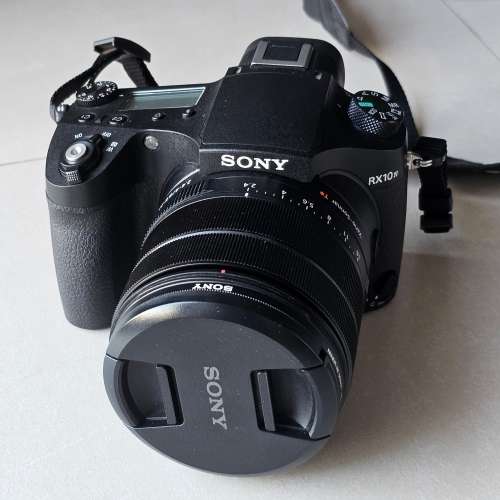 Sony RX10IV RX10M4