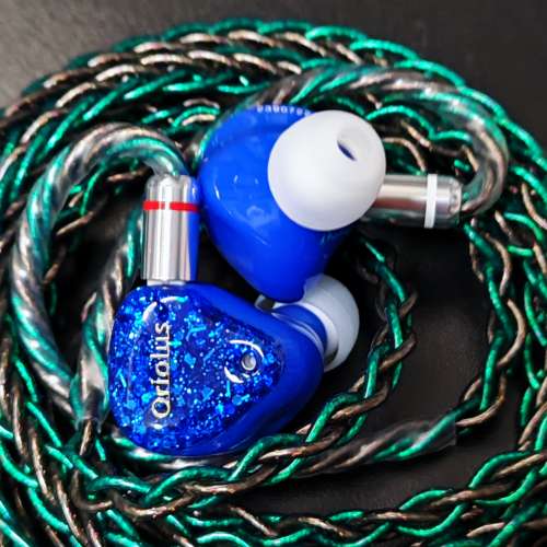 Oriolus Szalayi 褐鸝