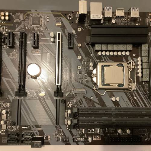 i5 8600k + Gigabyte Z390 UD