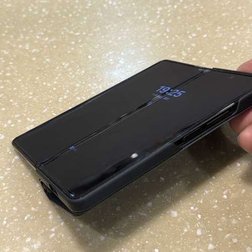 Samsung fold 3 12+512 行