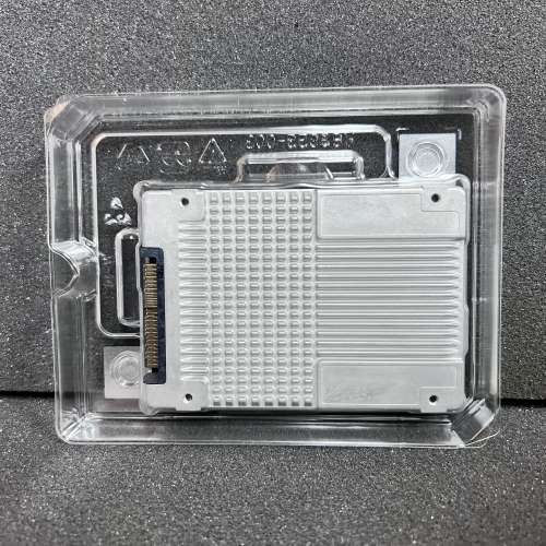 Intel DC P4510 2.5-inch U2 PCIe NVMe 企業級 SSD 4TB