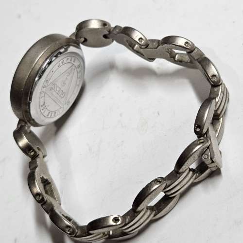 Guess 手表