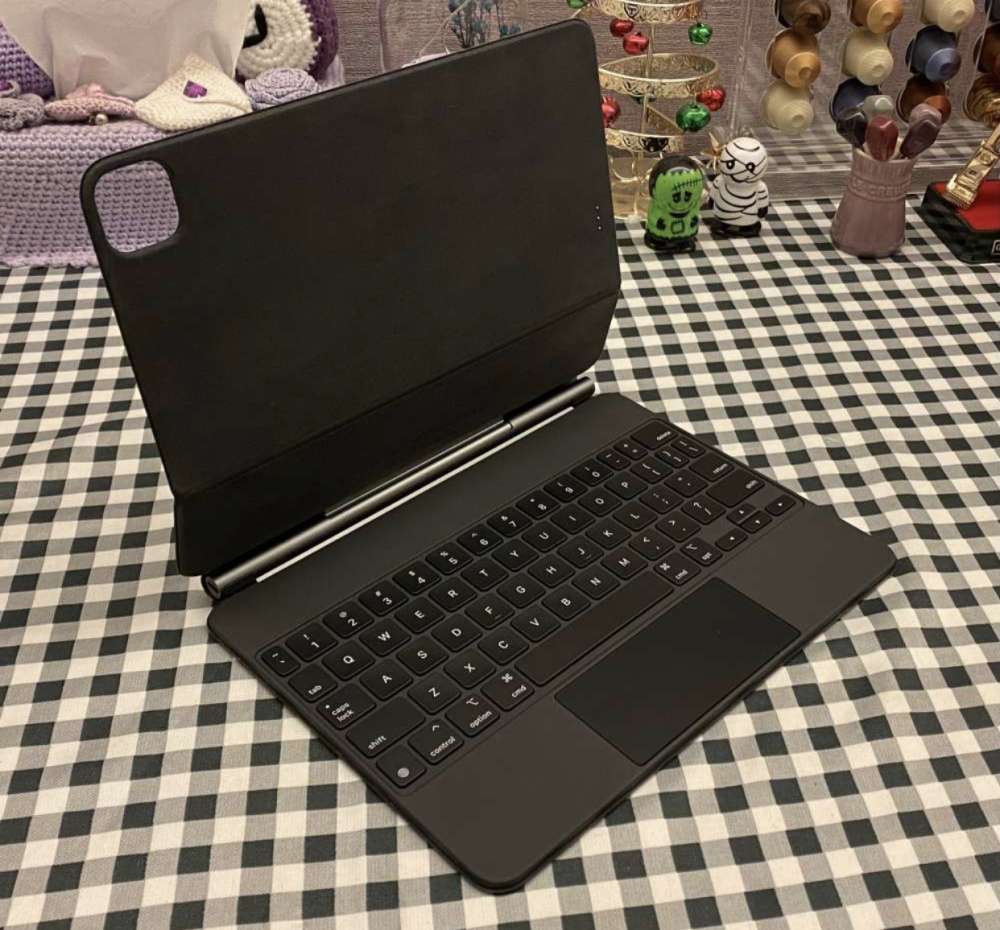 買賣全新及二手鍵盤滑鼠, 電腦- Apple iPad Magic Keyboard Pro 12.9吋