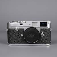Leica M2 Button Silver