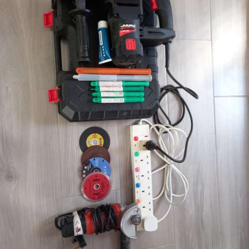 B&D角磨機連 打磨，金屬.，石材，木，鋸片$150；隹普油壓電鑽電錘二用+4把石屎鑽+2...