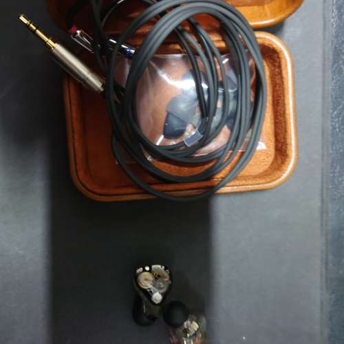 1:1 復刻 oriolus traillii 老人家