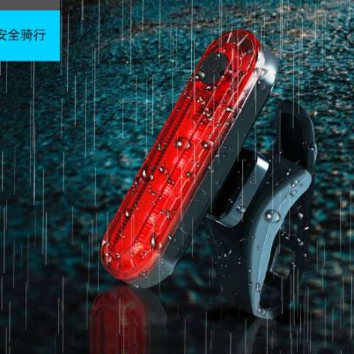 全新 USB Led Bike Tail light 充電式 紅色 單車燈 車尾燈