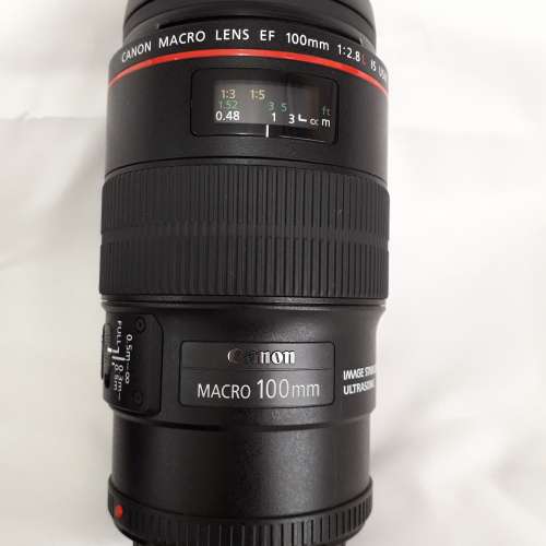 Canon EF 100mm f/2.8L Macro IS USM