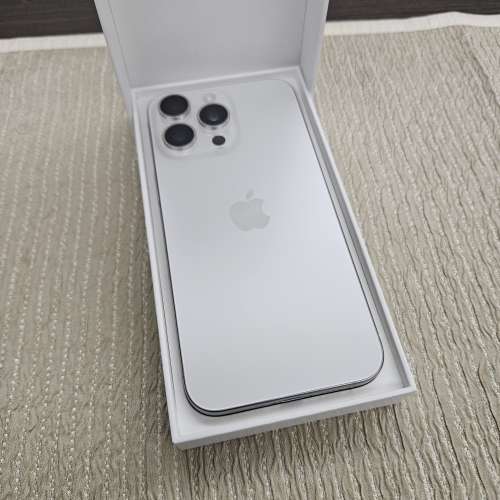 iPhone 15 Pro Max 256GB 白色