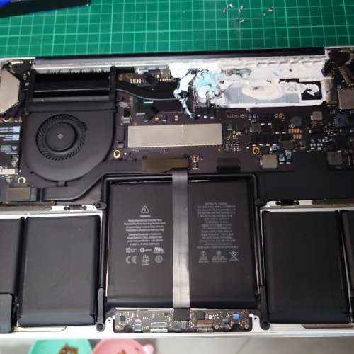 售壞macbook pro a1502壞機，已試屏幕正常