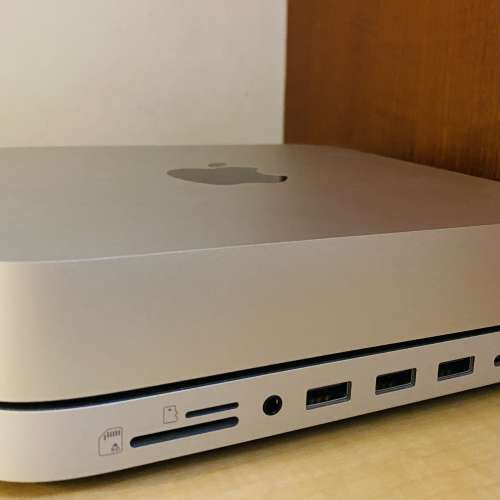 Mac mini 2023 M2 8+256GB連有SATECHI底座