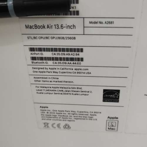近全新M2 2022 Macbook Air 2022 M2 有一年Apple 原廠保養原價8999元，買左4日，依...