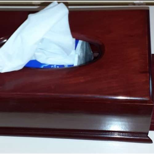 古董花梨木 紙巾盒 cm29.5闊x17深x11高 有意請電9831 3833或wts我或麗晶花園或啟德...