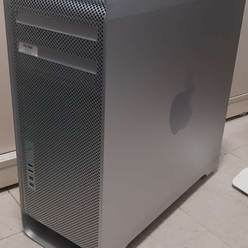 Apple MAC PRO 2 x 2.66G Quad Core Intel Xeon OSX