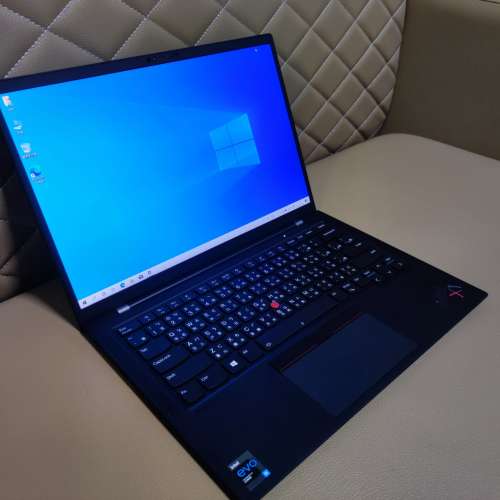 極新Lenovo ThinkPad x1 Carbon Gen9 i5-1145G7 / 16GB RAM / 1TB SSD