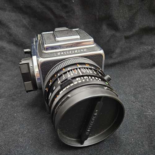 Hasselblad 500C/M CF 2,8/80 T* CF80mm & Makro-Planar 4/120 T* CF120mm