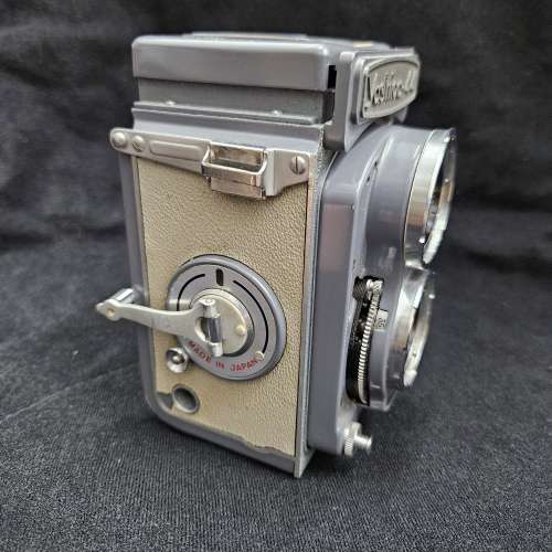 (Yashica 44) TLR雙眼相機 (TLR, Twin-Lens Reflex)