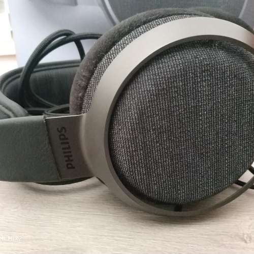 Phillips fidelio x3 （配件齊，有盒無保）