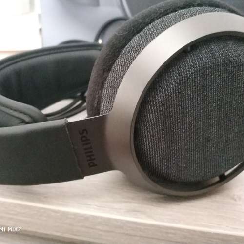 Phillips fidelio x3 （配件齊，有盒無保）