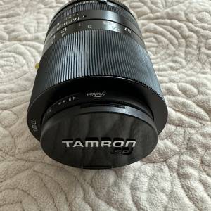 Tamron SP 90mm 1:2.5/f with Toshiba filter and leather case