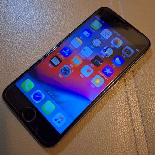 64GB Apple iPhone 6 黑色 連 玻璃貼 背貼 Bumper 代用耳機