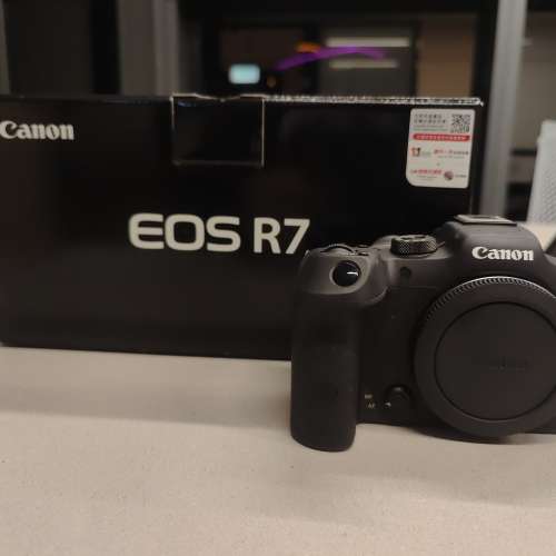 Canon EOS R7 Body