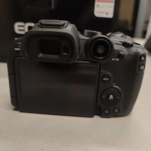 Canon EOS R7 Body