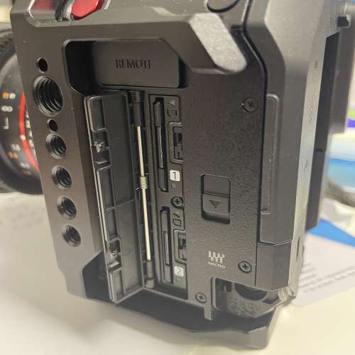 [全套Full Set] Panasonic Camera DC-BGH1 + LENS X 2 + SmallRIG Cage + Battery ...