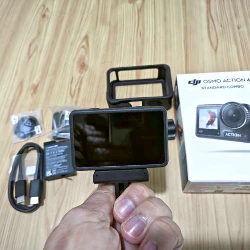 DJI Action 4 全套有單，1粒電池，購自2023/08/03，已購DJI 隨心换年版至2025/08/02