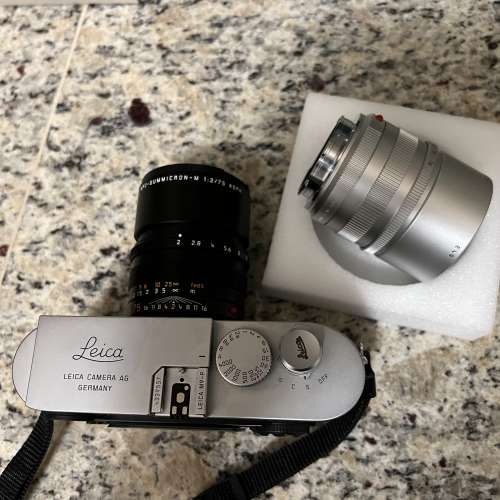 Leica M9-P silver + Leica APO-Summicron-M 75mm F/2.0 ASPH silver/black
