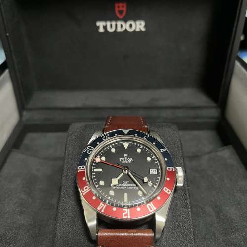 Tudor Black Bay GMT bbgmt not Rolex 皮帶款