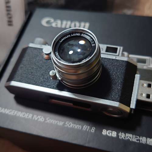 100%real Canon 原廠 8GB USB 相機模型手指，像真度高，極具收藏價值