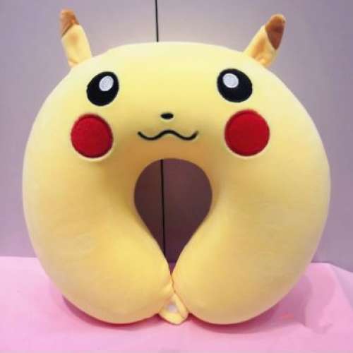 全新 比卡超 頸枕 Pokemon Pikachu Neck Pillow