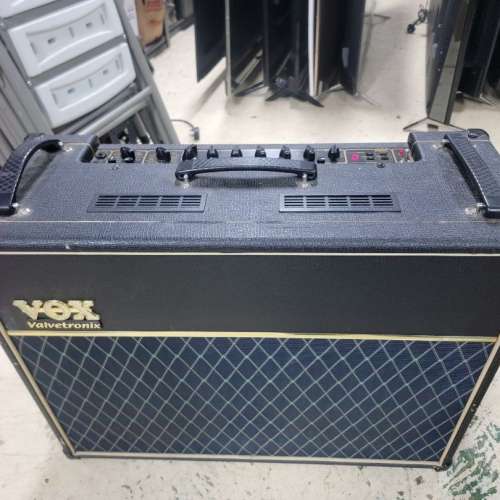 Vox AD120VT Valvetronix Guitar Amplifier