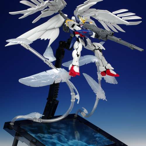 The Gundam Base Limited Wing Gundam Zero EW (Clear Color) RG 1/144