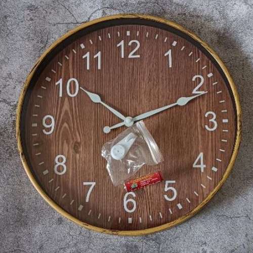 全新 木紋色 時鐘 掛牆鐘 Clock