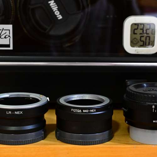 三個Sony手動接環.二個富士手動接環.一個微距接環.