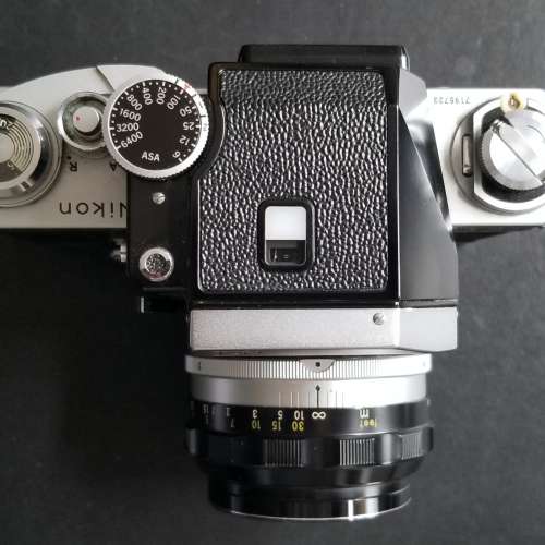 尾期白色Nikon大F連FTn頂及50mm 1.4大光圈標準鏡廣角鏡